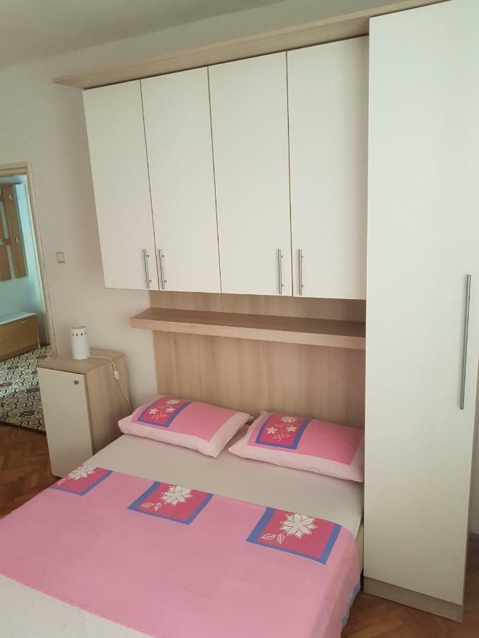 Apartman Vesna Pag Apartment Паг Екстериор снимка